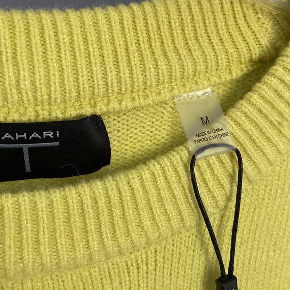 TAHARI Kiwi Green Sweater - Picture 2 of 7